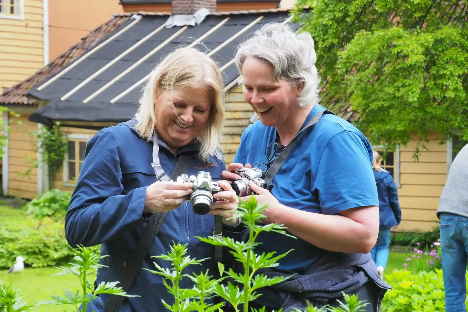 Deltakere på fotokurs i Bergen – lær fotografering i praksis med Apex Bergen.