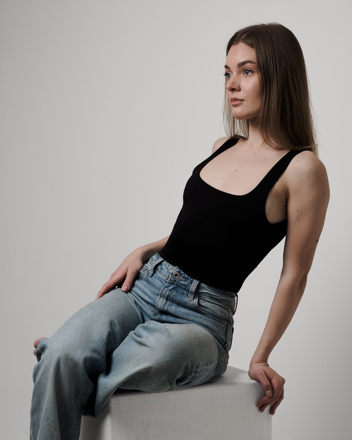 NAVN PÅ MODELL - beskrivelse